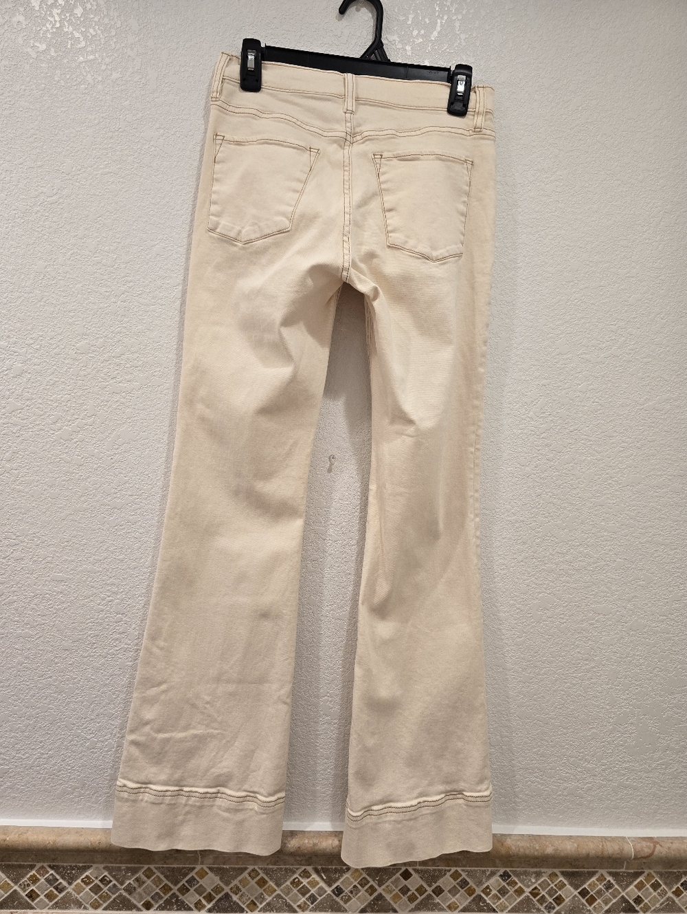 Boston Proper Monterey High Rise Wide Hem Bootcut Jean In Ecru 4 - Picture 4 of 7
